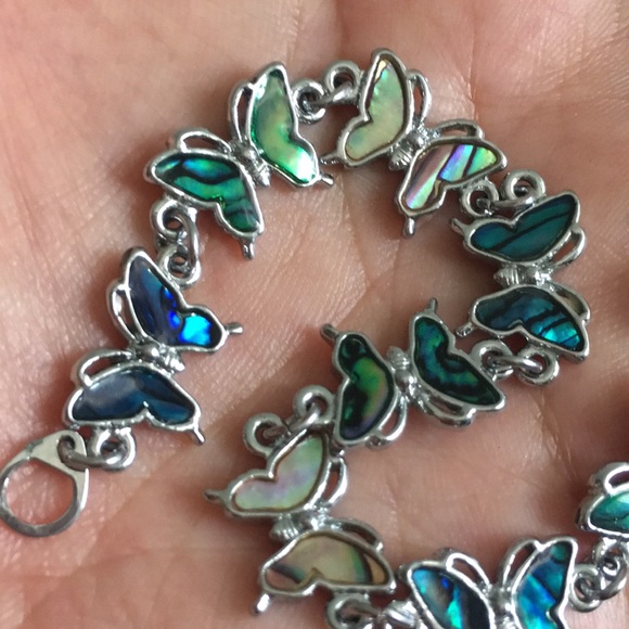 🖤New Abalone shell butterfly 🦋 charms 8.25” bracelet - Picture 5 of 11